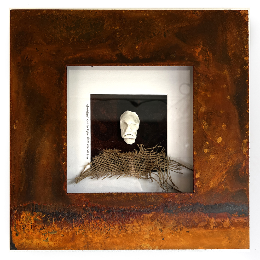 Face of Dead 2020  34 cm x 34 cm Cold rusted Steel - burlap - sculpture -photo  <br> Price 450 € (VAT included)